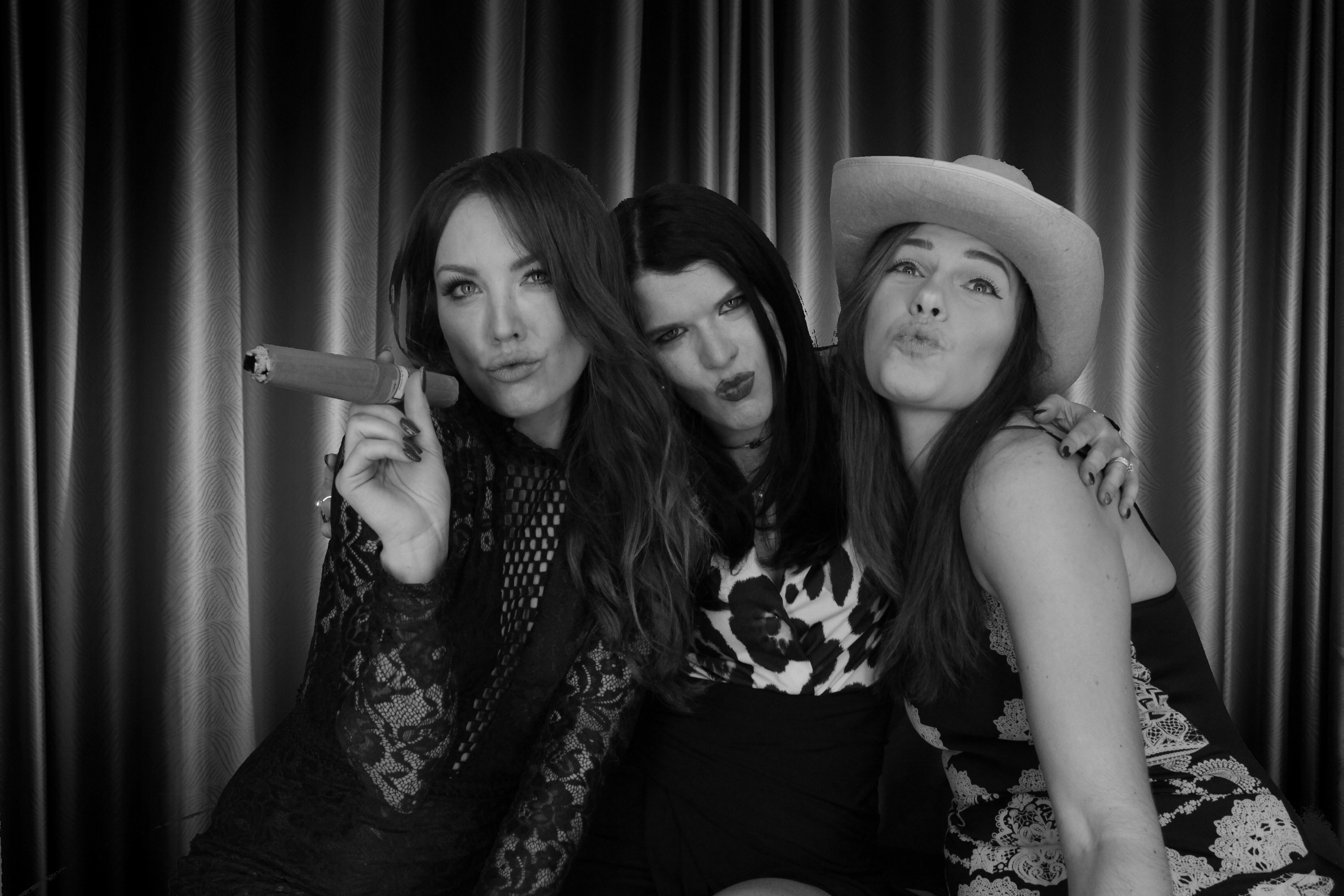 The Hanrahan Wedding | View more photos from the event at gallery.myphotoboothexperience.co.uk/u/MyPhotoBoothExperienceLtd/The-Hanrahan-Wedding